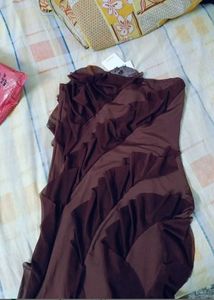 NEWME SIDE SLIT MAROON DRESS