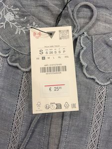 Chambray Emb Crop Top