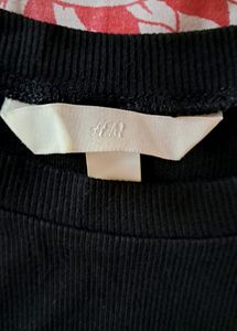 H&amp;M Crop Top