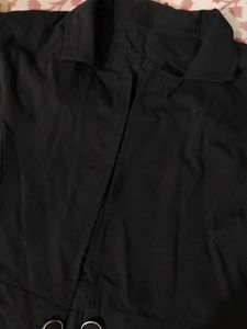 BLACK CROP TOP
