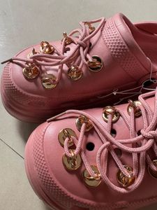 girl women Trendy Pink Clogs