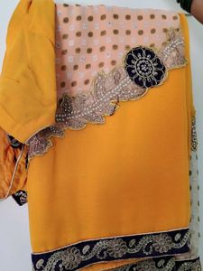Elegant Peach &amp; Gold Sari