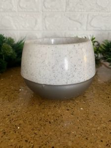 1 Plastic Pot And 4 Artificial Plants