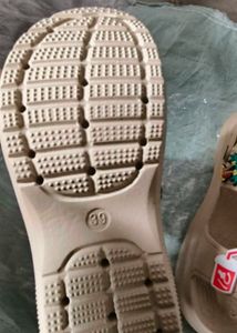 Girls Crocks Size 39 Uk