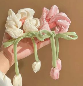Tulip Scrunchie