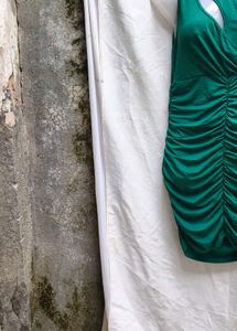 I. Emerald Green One-Shoulder Dress