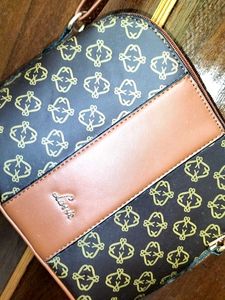 Lavie Sling Bag (Totally New)