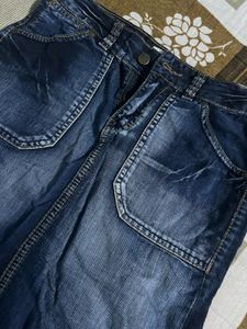 navy blue skirt