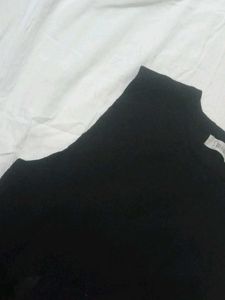 Price Drop !!! Black Vest With Bow Deatils