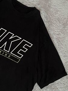 Baggy Nike tshirt