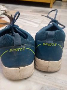 Sports Shoes