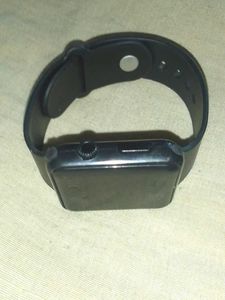 Selling Affordable Watch Displays Time