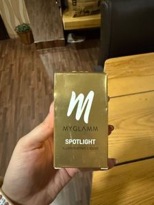 MyGlamm Illuminating Liquid Sunkissed 13gm