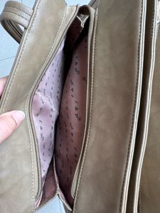 Soft Leather Stylish Handbag - Olive &amp; Gold