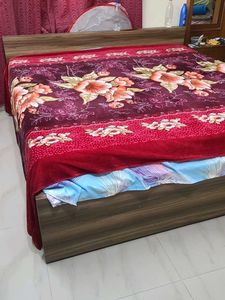 Floral Bedsheet