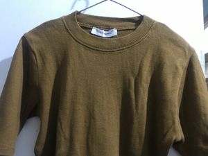 Fitted crop top