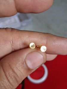 Stud nosepin very Shaining