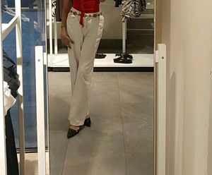 Stylish White Wide Leg Jeans ( size 28-30)