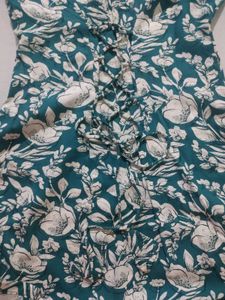 Handmade short kurti printed 💚💗🎀