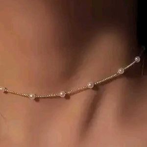 Pearl Detail Gold Chain Necklace