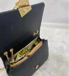 Chic Black Chain Crossbody Bag