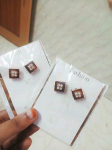 Set Of 5 Women&#39;s Earrings