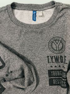 H&amp;M PRINTED SWEATSHIRT 🇸🇪