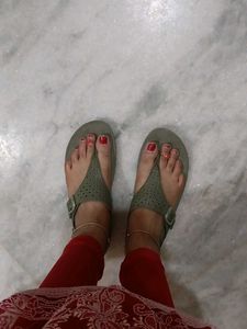 Ethnic Brown Juttis