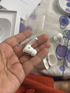 Apple AirPods Pro (2nd generation)