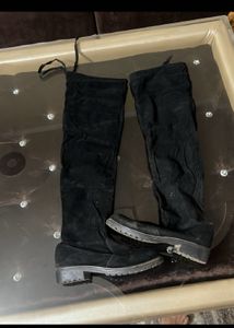 Long Boots..!