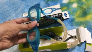 2 Goggles