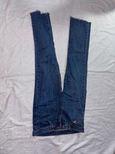 WOMEN&#39;S DENIM JEANS – LIKE NEW