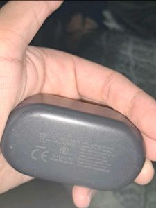 One Plus Nord 2R Earbuds (Case)