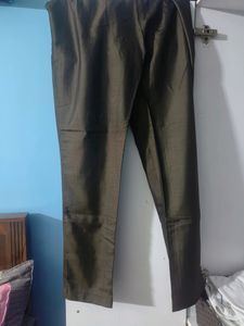 Brown Sjimy Trousers For Office Wear.