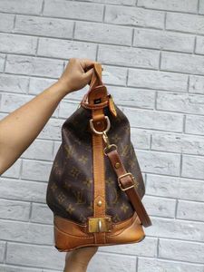 Louis Vuitton Big Size Shoulder Bag