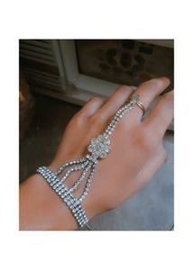 Handchain With Attach Ring  💍