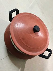 Earthen Clay Cooking Pot