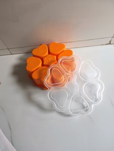 Plastic Heart Shape 7 Sections Spice Box