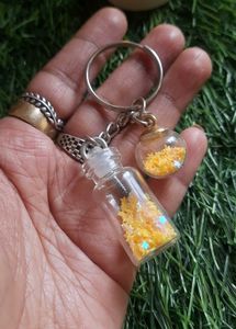 Sparkling Star Charm Keychain💛