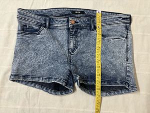 Nuon Women Shorts