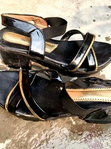 Stylish Black Flats