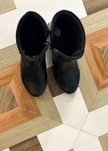 Chic Black Ankle Boots