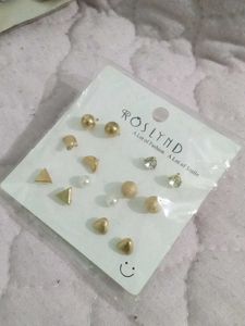 Roslynd Earring Set