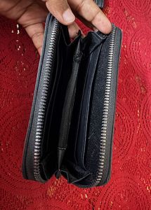 Holographic Wallet