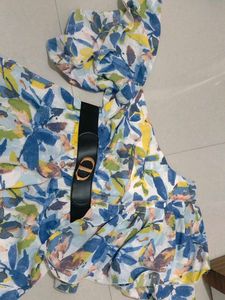 🌈 Vibrant Floral Short Dress with Belt