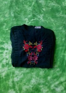 Women Black Kurta( Used Dress )
