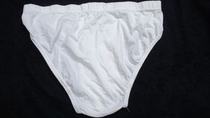 34 Size White Look