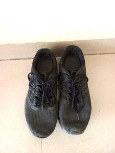 Nike Black Running Shoes Size 8UK