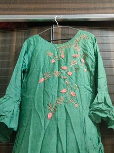 Floor Touch  Drape Suit And Gown