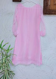🌸 Embroidered Baby Pink Kurta 🌸